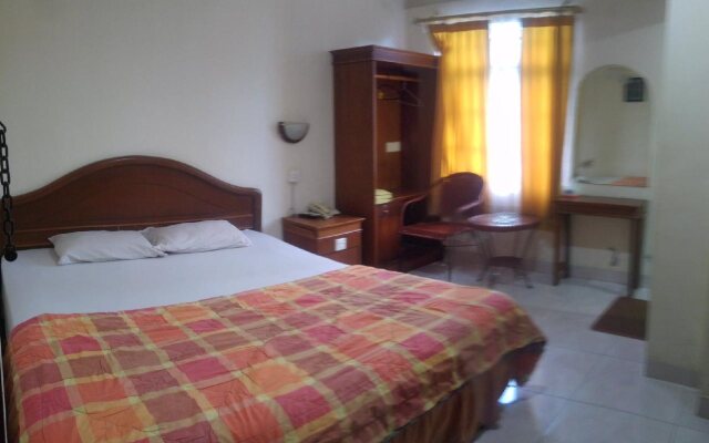 OYO 2422 Rama Hotel