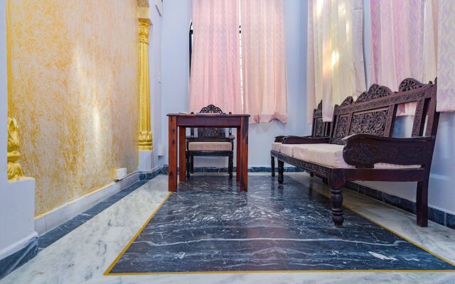 Fabhotel The Castle Homestay I