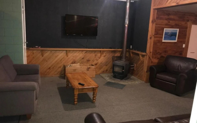 Alpine Motel