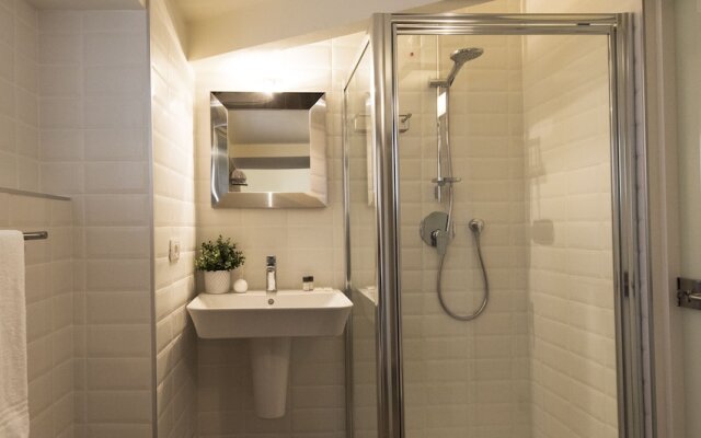 Altido Wood and White With Lake View