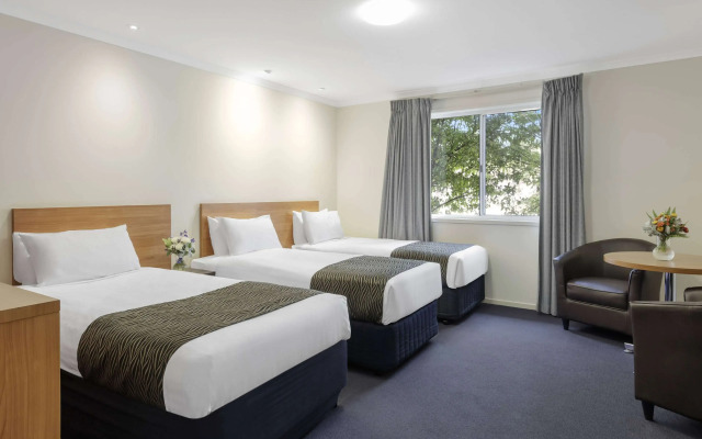 Ramada Encore by Wyndham Belconnen Canberra