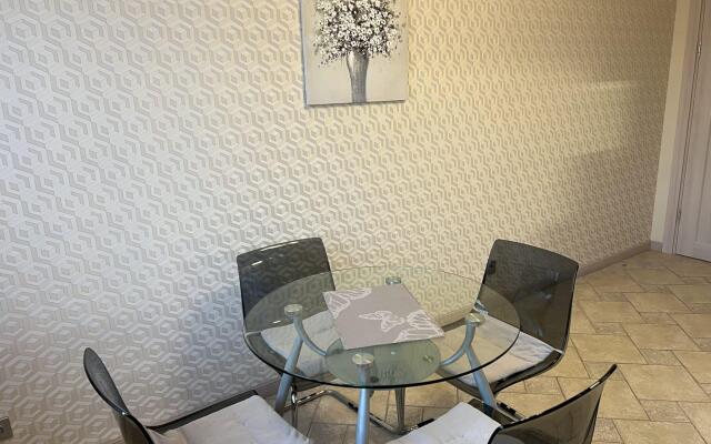 Апартаменты на улице Тельмана 7