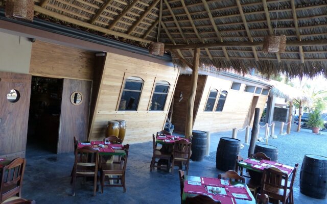 Hotel Costa Del Sol Inn