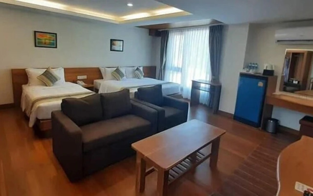 Ngapali Win Hotel