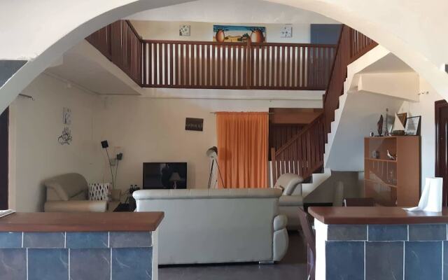 Cacao Lodge