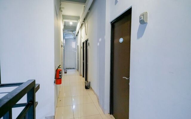 Urbanview Hotel Syariah De Umbrella Ciputat