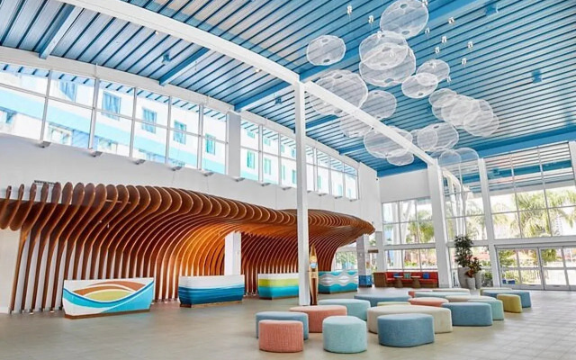 Universal's Endless Summer Resort - Surfside Inn and Suites