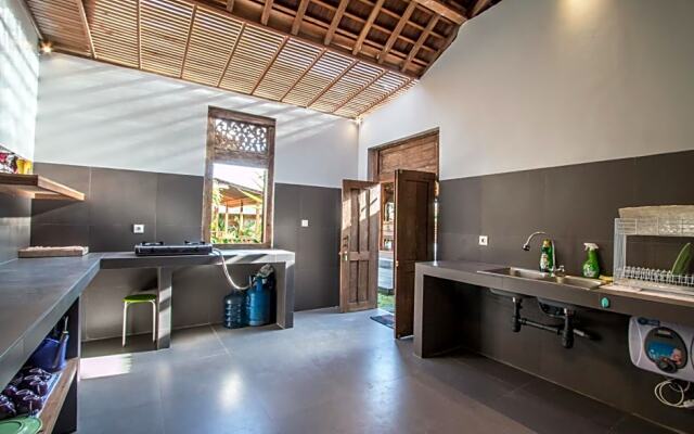 Marika Sawah Villas-6Bedroom Private Pool