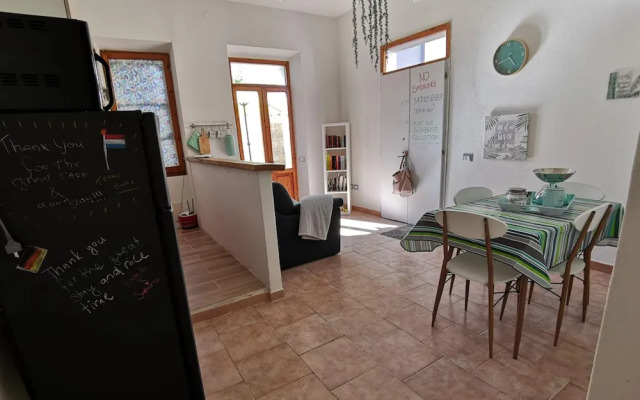 Casa Circe in Olbia With 1 Bedrooms and 1 Bathrooms