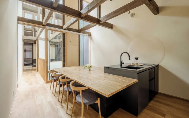 Hanasatomachi Machiya House