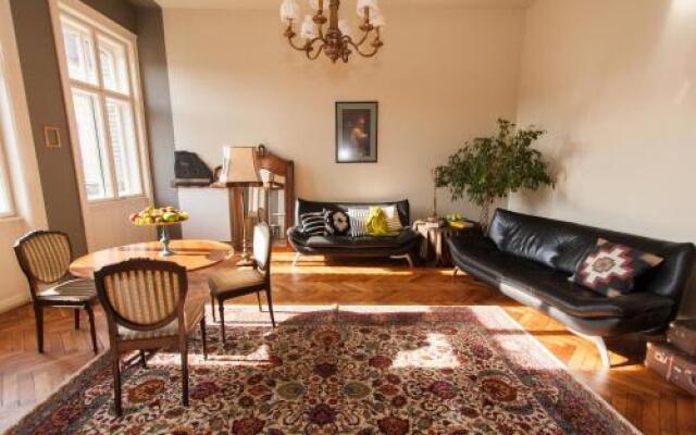 Camino Home 1