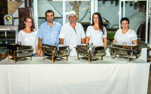 Fitos Inn Guest House