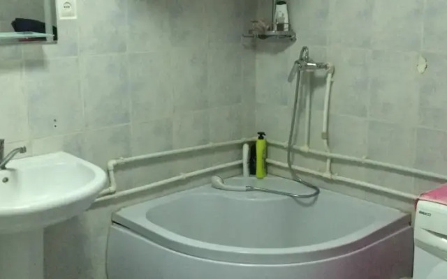 Gia's Hut Hostel