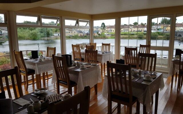 The River's Edge Guest House