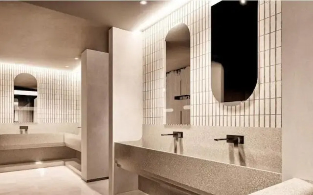 The Chedee Krungthep