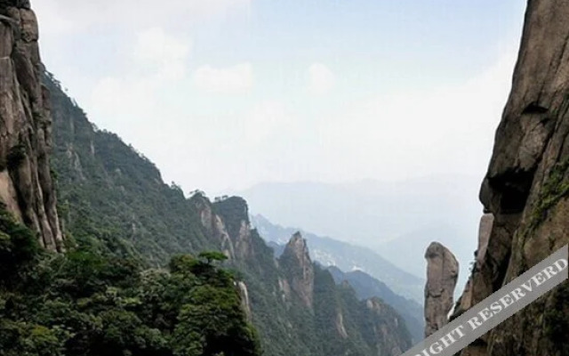 Sanyingshan Yi Inn
