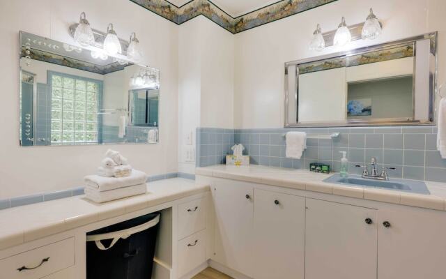 Private Saltwater Pool: Mtn-view Copperhill Home