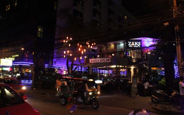Sukhumvit Business Inn By Bunk