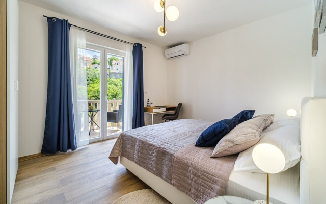 House Villa Gold