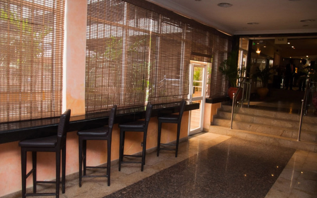 D'Palms Airport Hotel