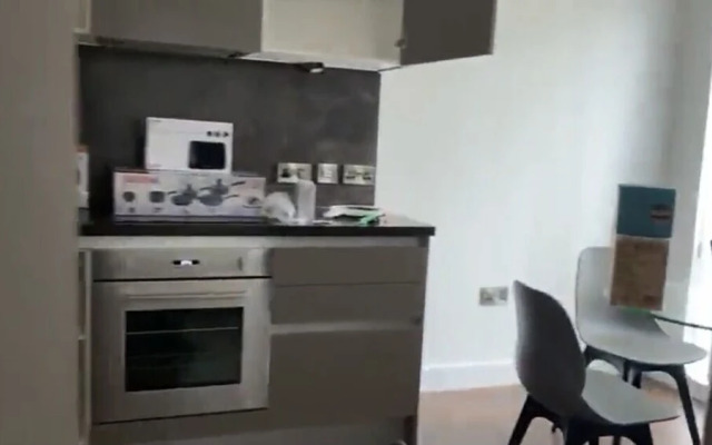 OnPoint -Spacious 2 Bedroom Apt With Parking/Balcony