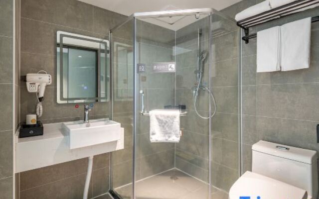 Diandian Apartment (Shenzhen Luohu Port Railway Station)