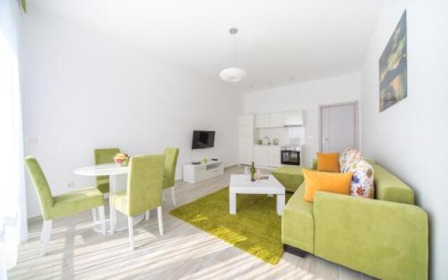 Nautilus Apartments