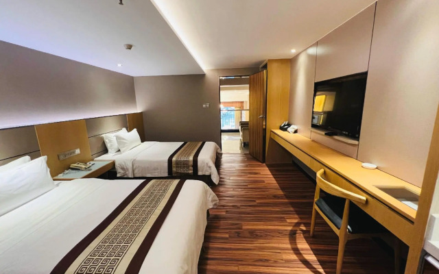 Sky Mall Hotel
