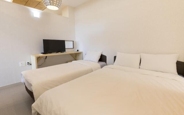 Aerang and Baebijang's House