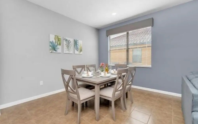 Briar Rose 4 Bedroom Villa by RedAwning