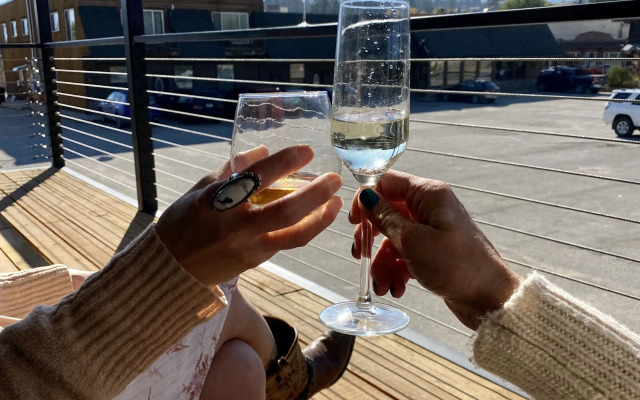 The Darmont Hotel and Suites