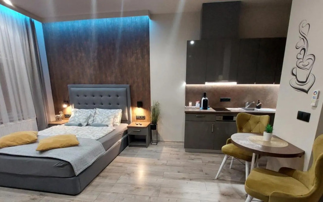 Silver Dawn Apartments