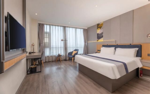 Homeinn Selected Hotel (Qidong Bus Station)