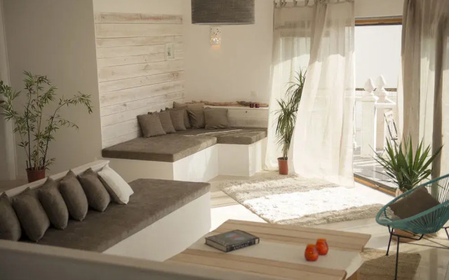 Laneez Ericeira Surf House - Hostel