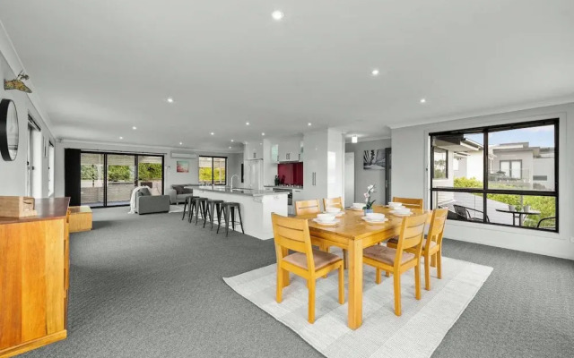 4 Bedroom House - Gorgeous View