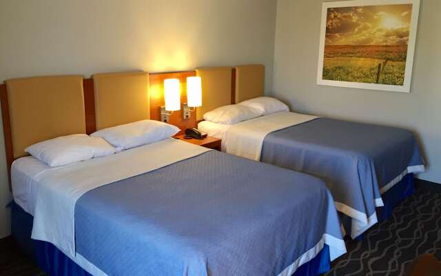 Days Inn & Suites by Wyndham Cincinnati North