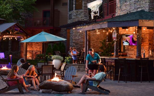 Wilderness at the Smokies - Stone Hill Lodge