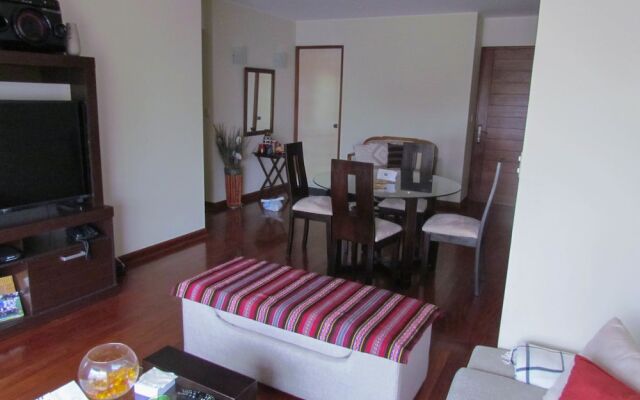 Private Bedroom in great Flat Miraflores