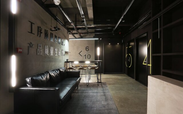 Black Gold Factory Boutique Design Hotel