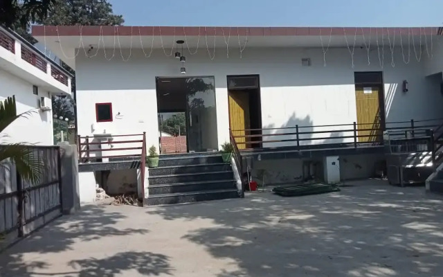 Pallavi Home Stay
