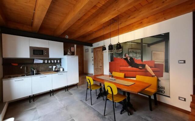 Camere B81 di Strain Neva