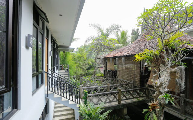 RedDoorz @ Sersan Bajuri
