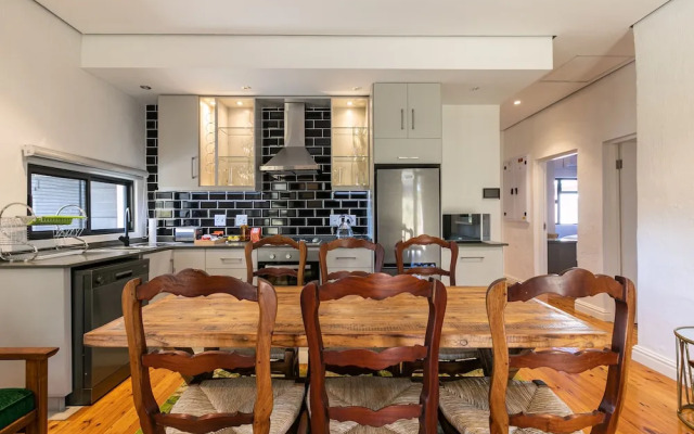 Bali and Eva Midlands