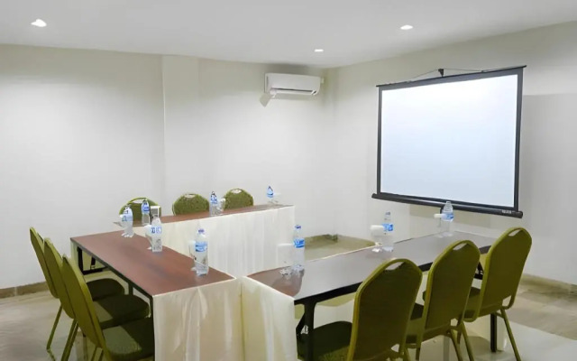 RedDoorz Plus @ TB Simatupang