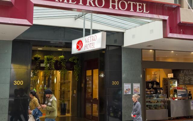 Metro Hotel on Pitt