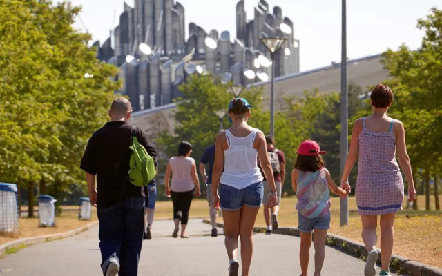 Campanile Poitiers - Site du Futuroscope