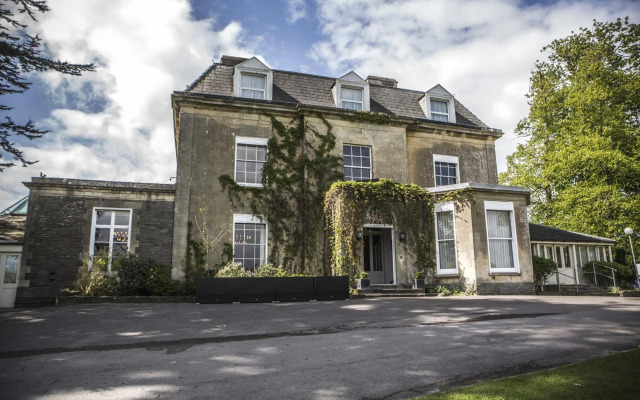 Mercure Bristol North The Grange Hotel