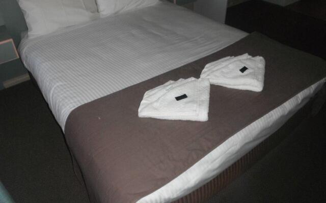 Parkview Motor Inn Parkes