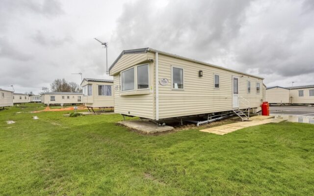 Gorgeous Home in Hastings With Sea Nearby