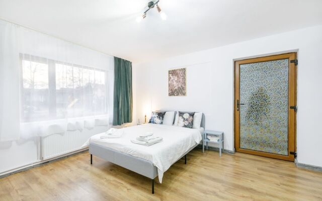 Tropica Home with Barbeque & Ciubar